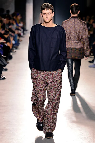 Look 2